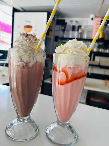 Aromas British Cafe 16