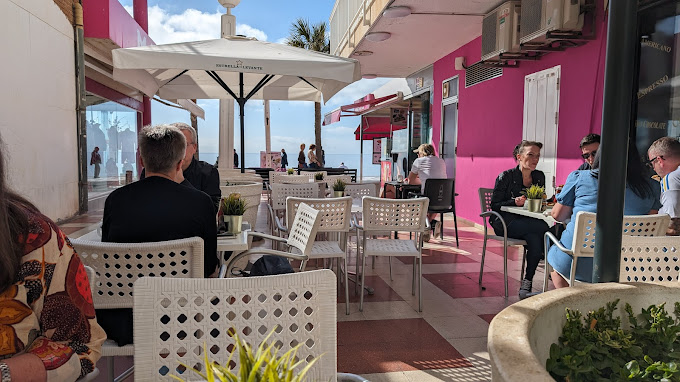 Aromas British Cafe 6
