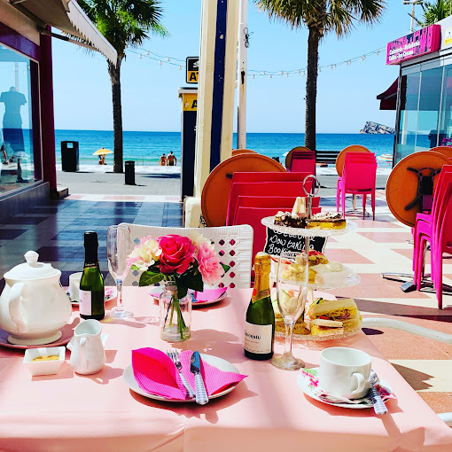 Aromas British Cafe 7