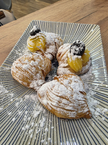 Cafe Sorrento 10