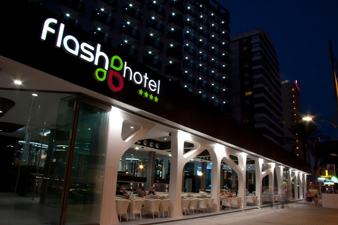 Flash Hotel 8