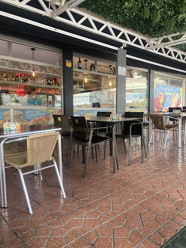 Cafeteria Traveler 360 6