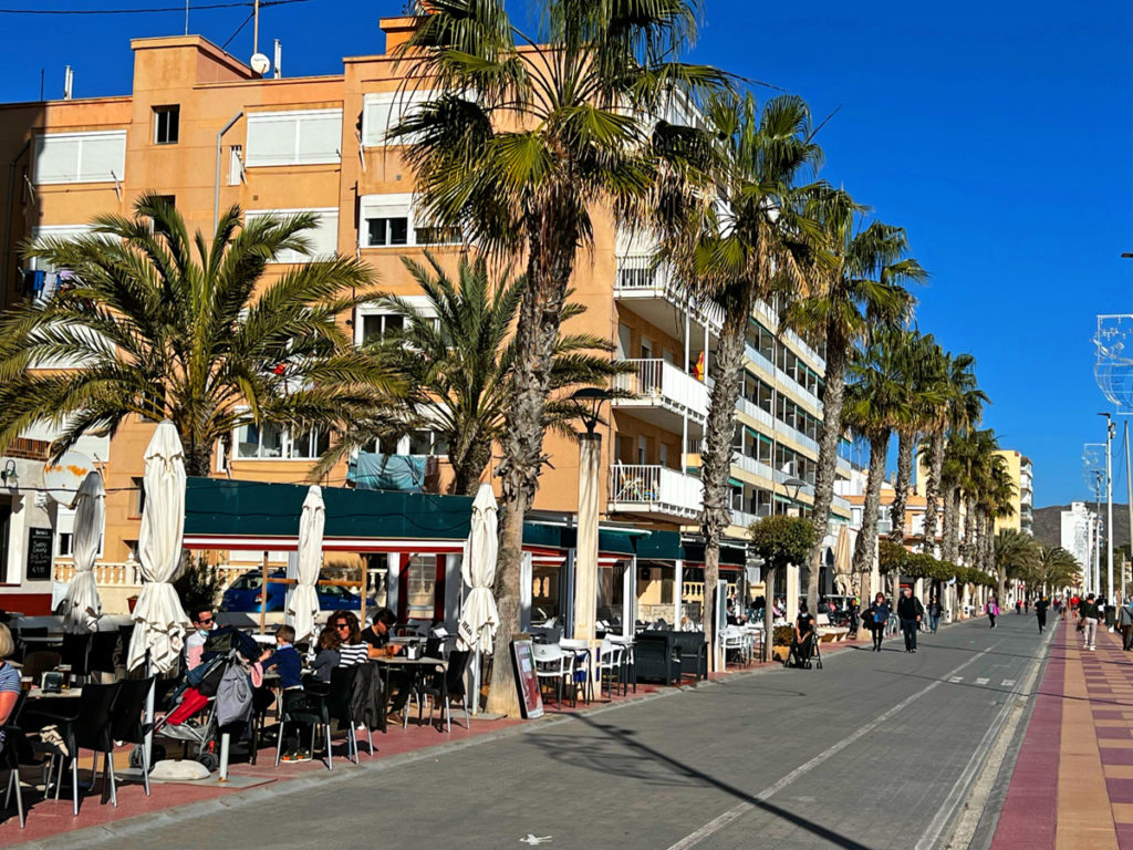 living in El Campello