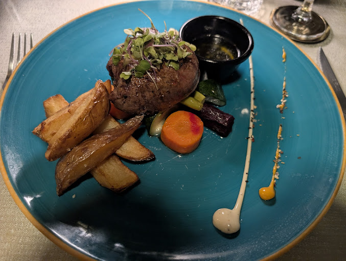 Amigos Bar and Bistro 6