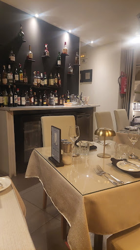 Amigos Bar and Bistro 7