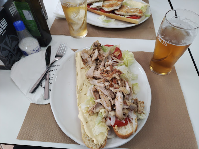 Cafeteria Rios 13