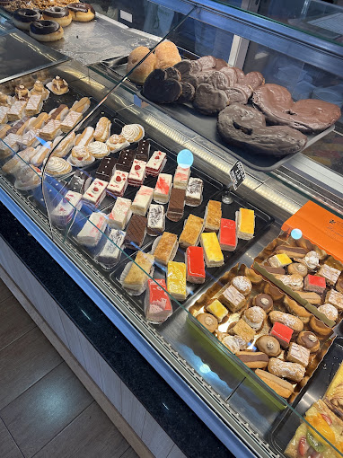 Haomar pasteleria cafeteria 14