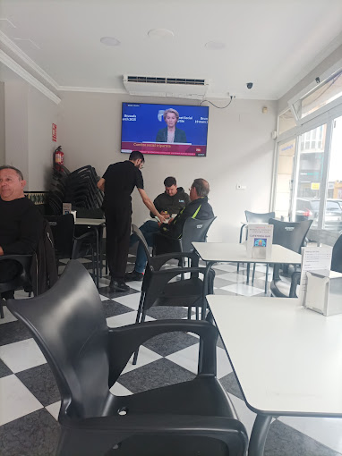 Cafeteria Jl Bar 7