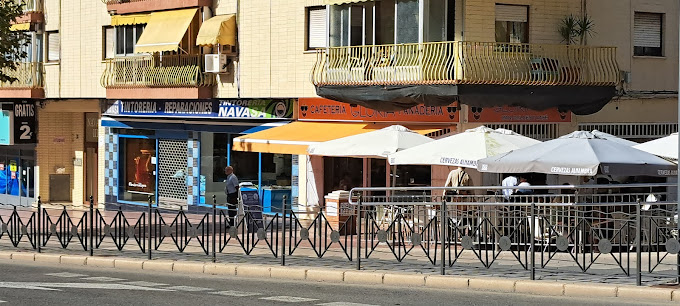 Cafeteria Panaderia Gloria 3