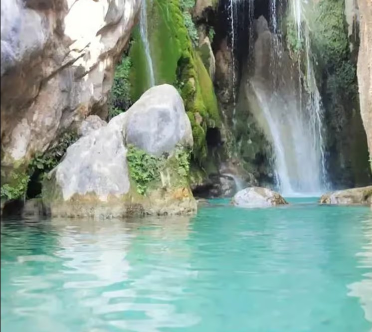Fuentes de Algar swimming