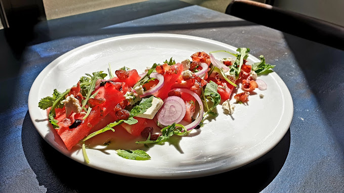 GUSTO Bar Bistro 13