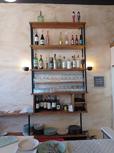Linas Cafe 6