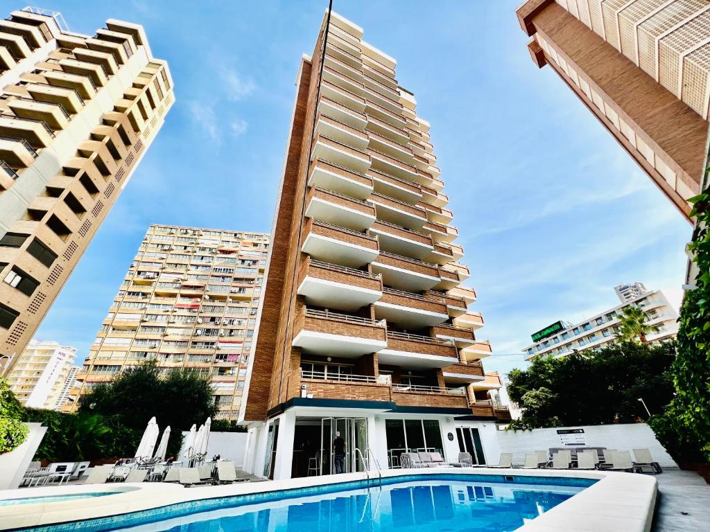 Short-Term Rentals vs Long-Term Apartments in Benidorm