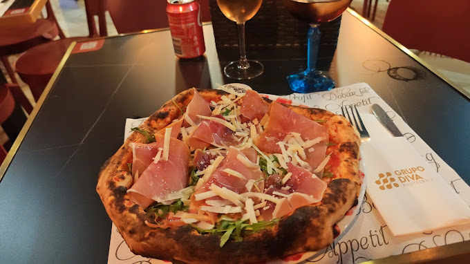 pizzeria Diva13 14