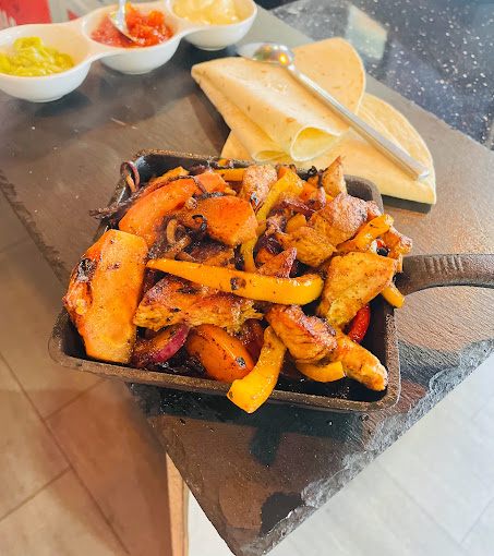 Big Ben Bistro Restaurant 17