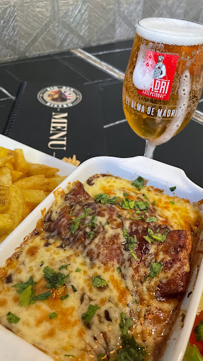 Big Ben Bistro Restaurant 8