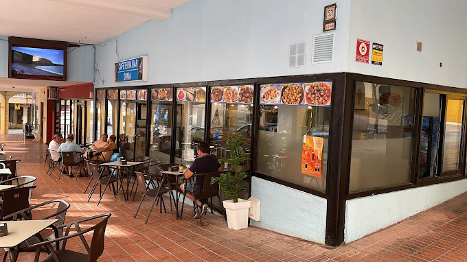 Cafeteria bar Dunia