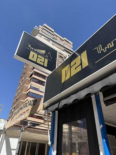 D21 Cafe Bar 11