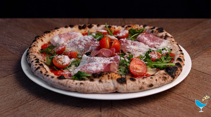 Pizzeria cocteleria Rione 5