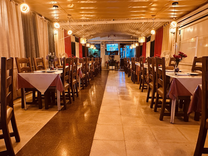 Taj Tandoori 12