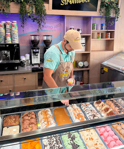 Gelateria Stromboli 19