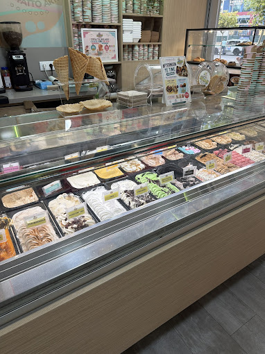 Gelateria Stromboli 3