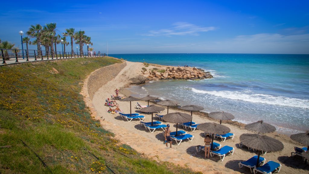 Who Orihuela Costa is best for