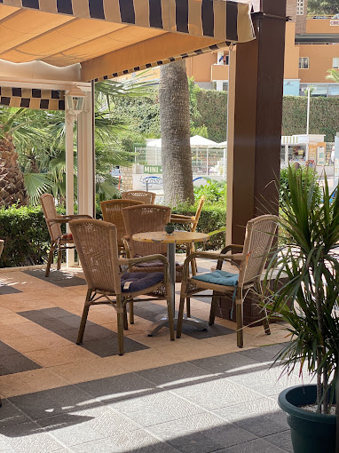 Bebo Cafe bar 3