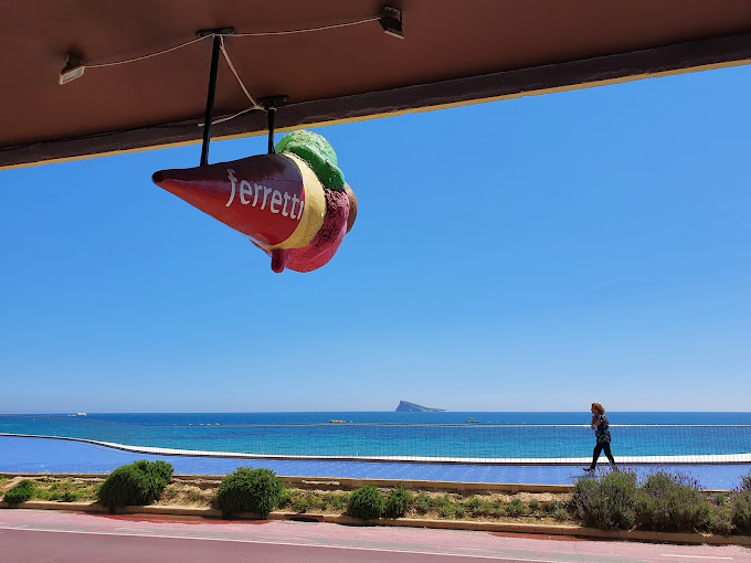 Ferretti Benidorm 15