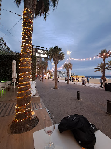 Moon Beach Club 11
