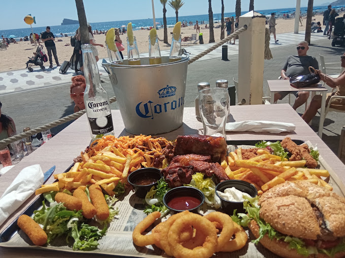 Bulldog Beach Benidorm 12