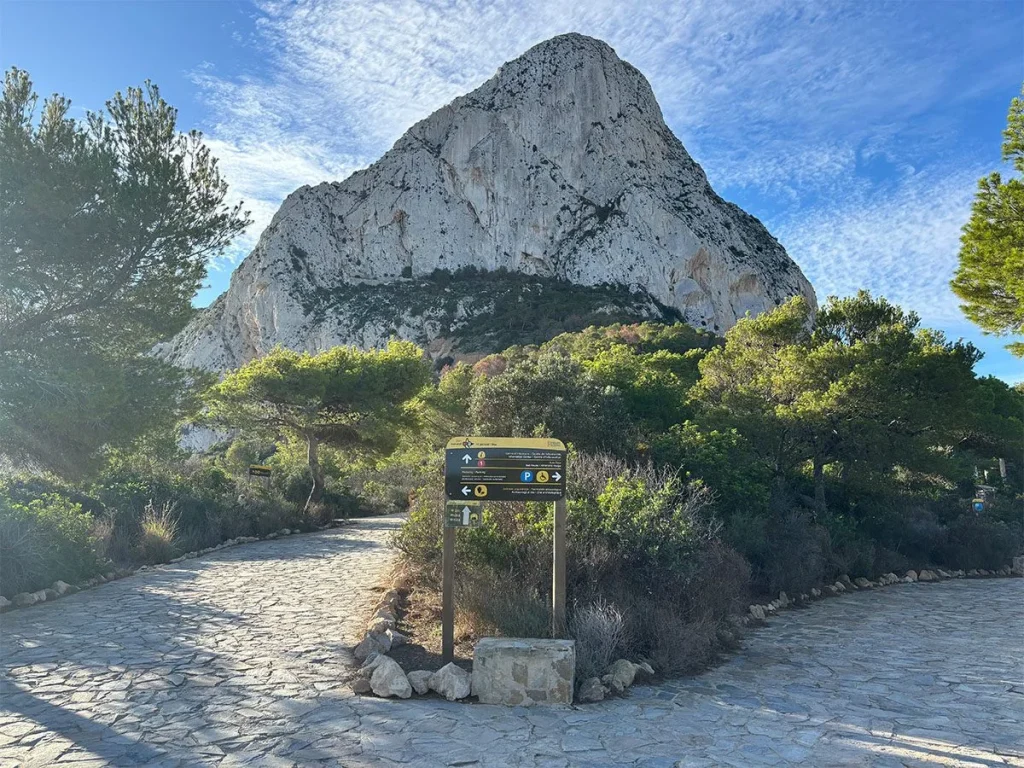 Summit or Mirador de Carabiners