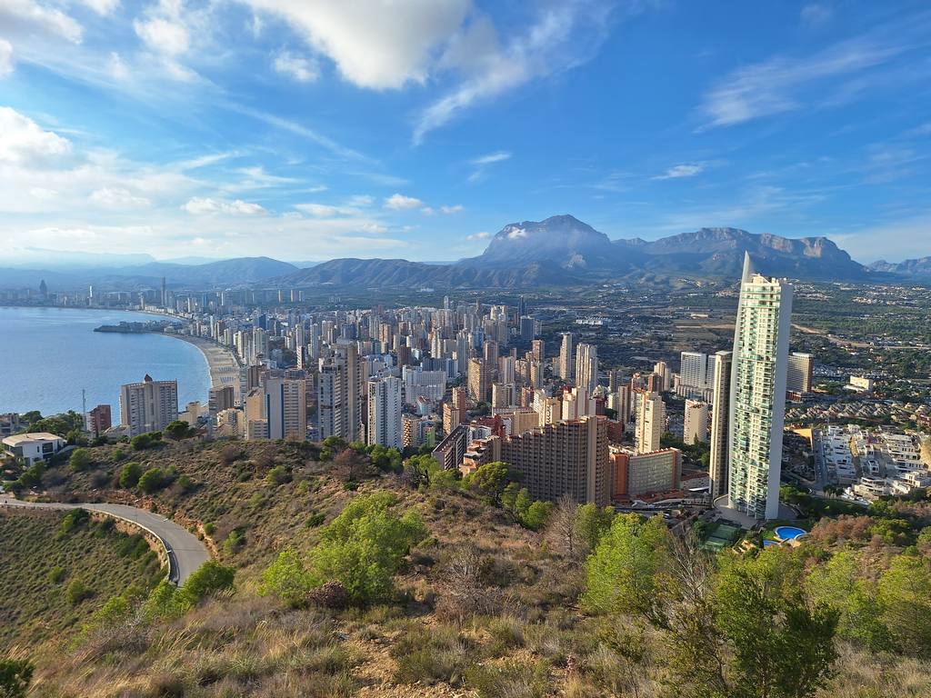 buying a house in Benidorm