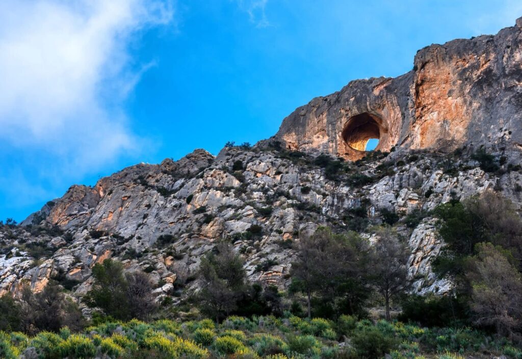Canelobre Caves without a car