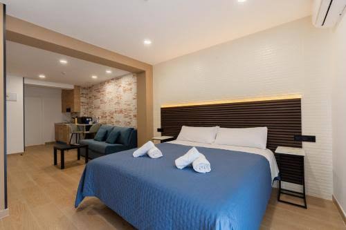 Emily Suites 10
