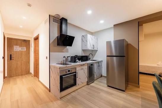 Emily Suites 8