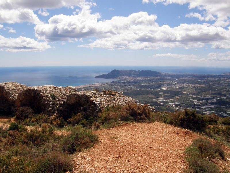 Sierra de Bernia tourism