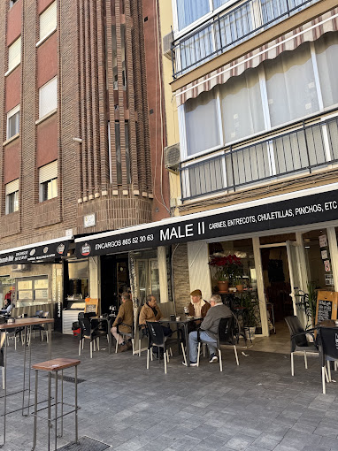 Bar Male 6