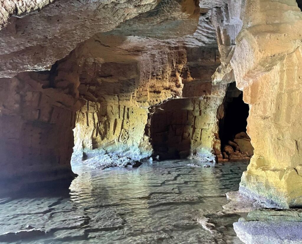 Cova Tallada route