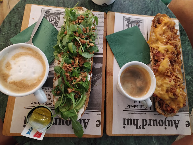Goodday Cafe 14