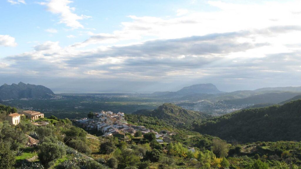 The Three Villages of the Valley