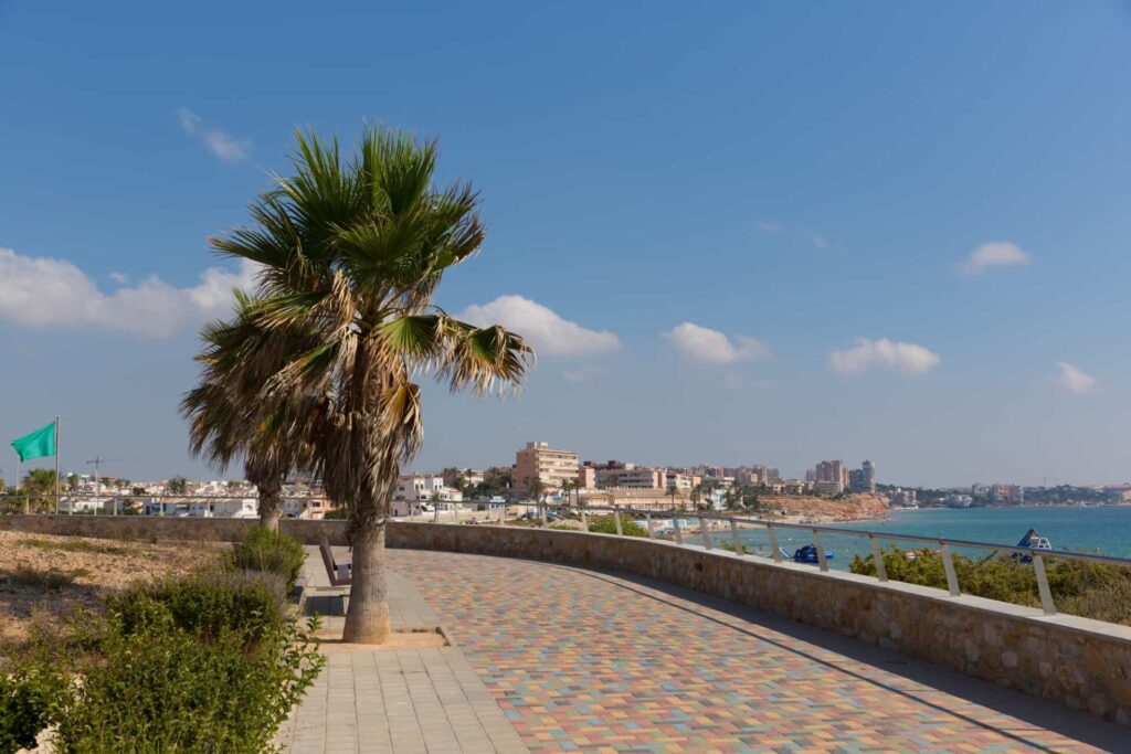where to stay in Mil Palmeras